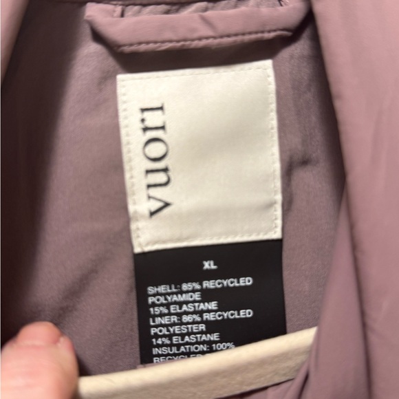 Vuori Women's Canyon Insulated Jacket - Picture 2 of 4